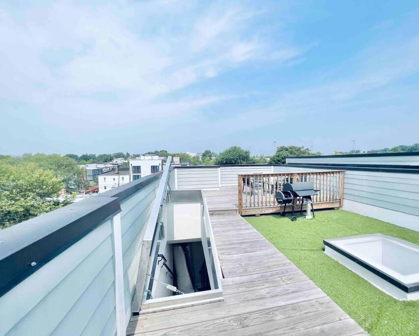 Holiday home Luxurious 3bdr Penthouse With Private Rooftop Capitol And Monument Views Near Popular H Street Corridor Free Parking And Cancellation